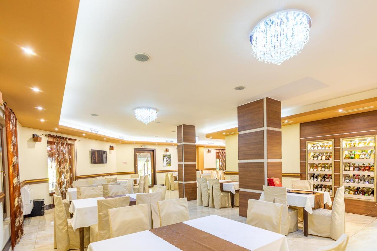 Eco Hotel Momata Kolarovo 外观 照片