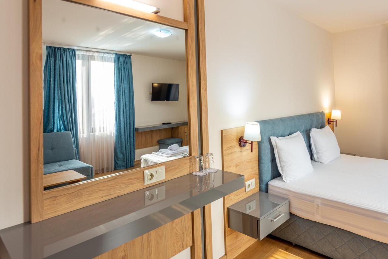 Eco Hotel Momata Kolarovo 外观 照片